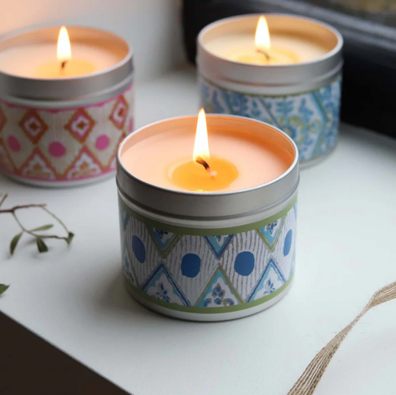 

Mint Mojito a mouth-watering fragrance, full of summertime scent.

Never leave a burning candle unattended 

Handmade in the UK
