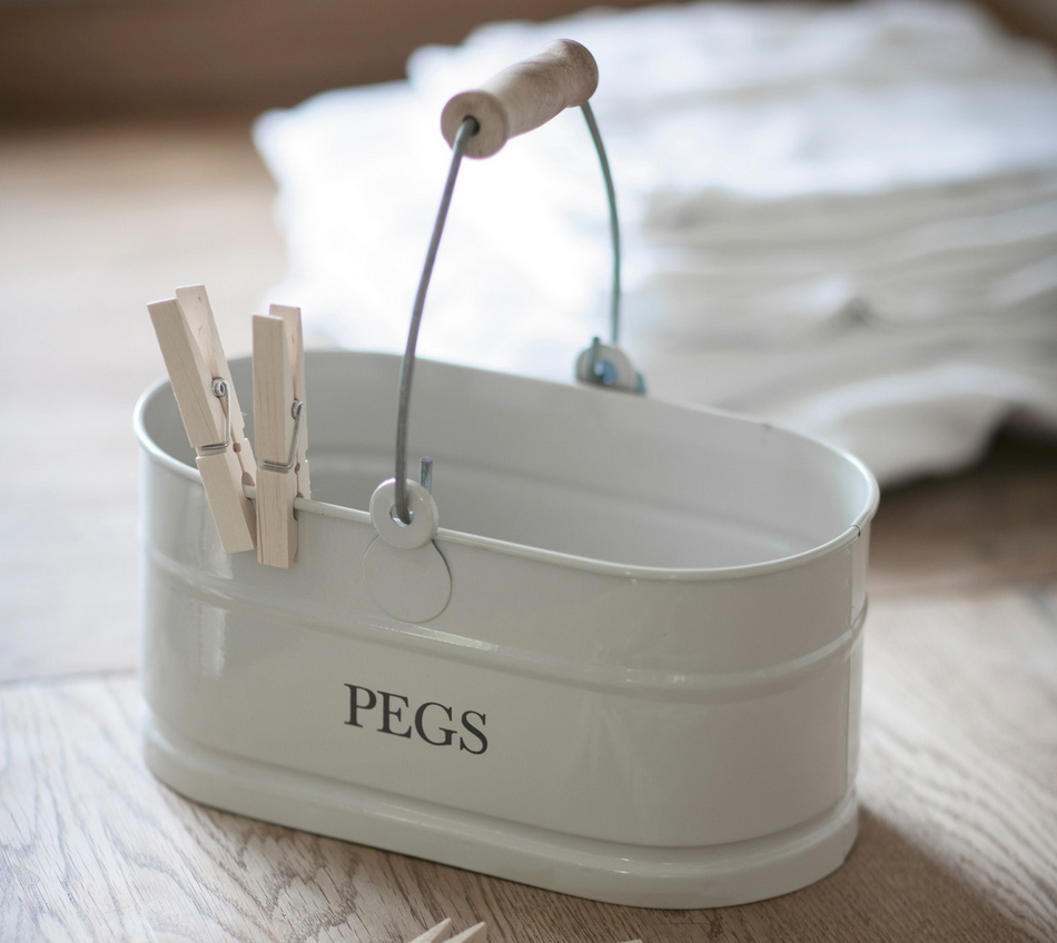 Peg Bucket